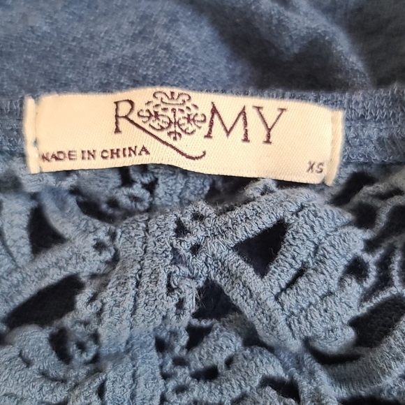 Romy Knit Back Crochet Top Size X Small Blue - Picture 4 of 5